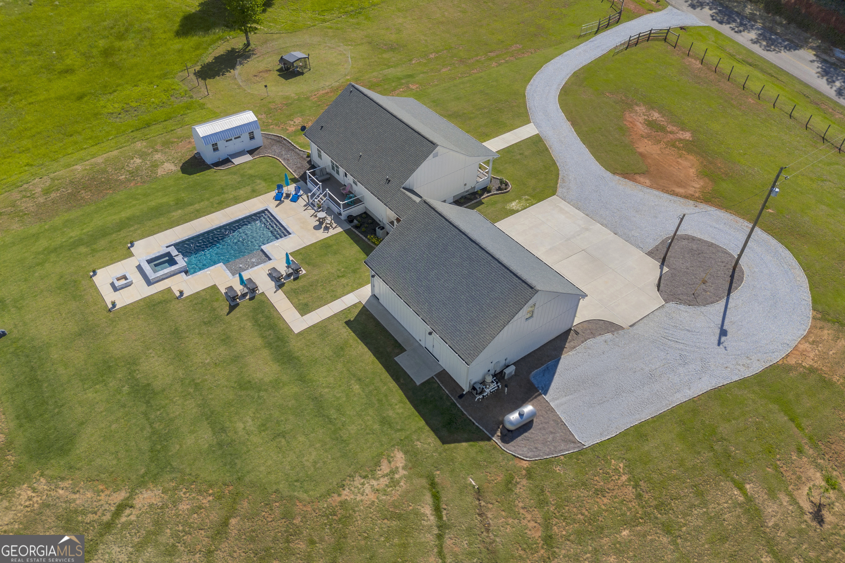 1035 McFarlin Bridge RD