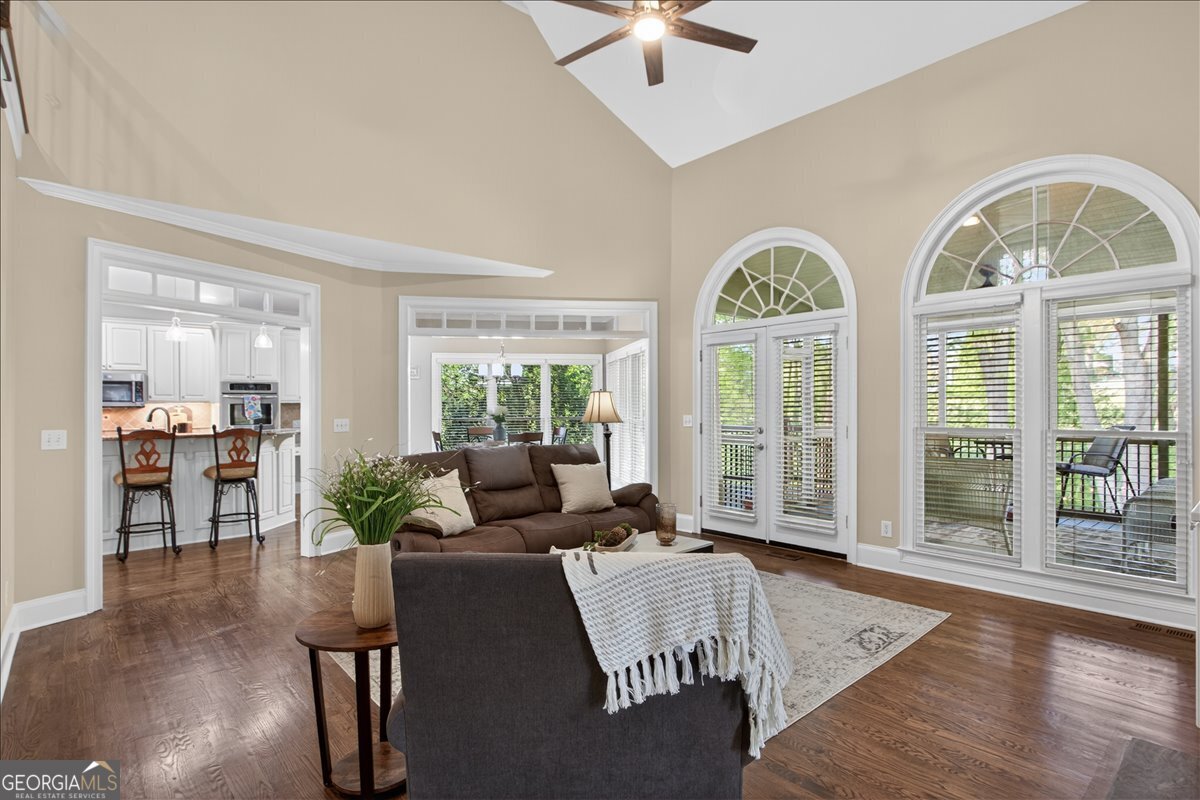 3014 Bradshaw Club DR