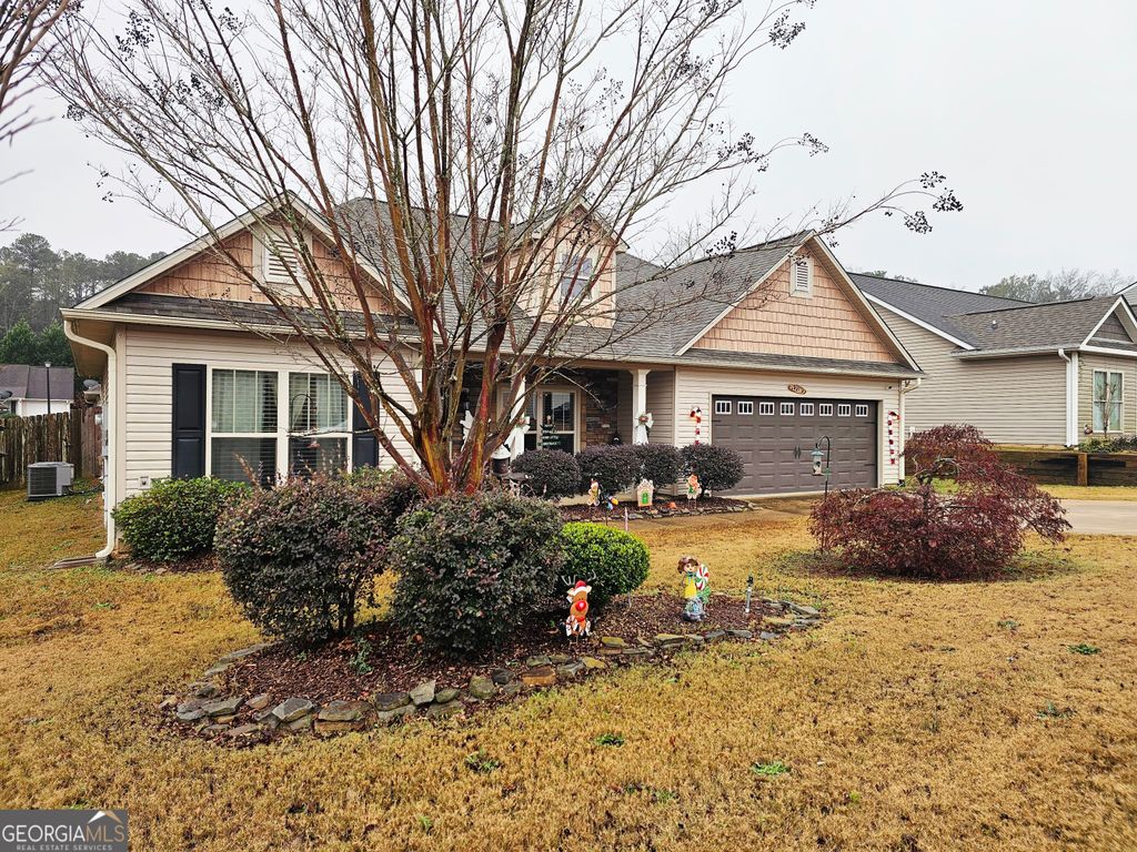 Photo of 104 Sheila St, Lagrange, GA 30241 (MLS # 10652113)