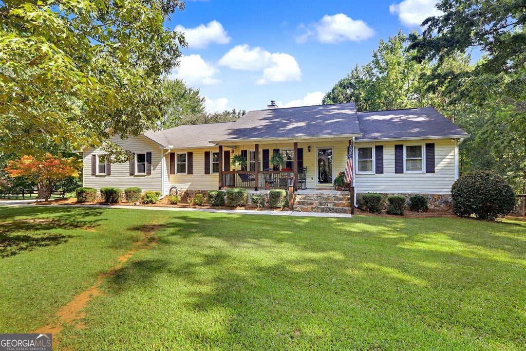 Photo of 305 Hillview Road, Hampton, GA 30228 (MLS # 10834779)