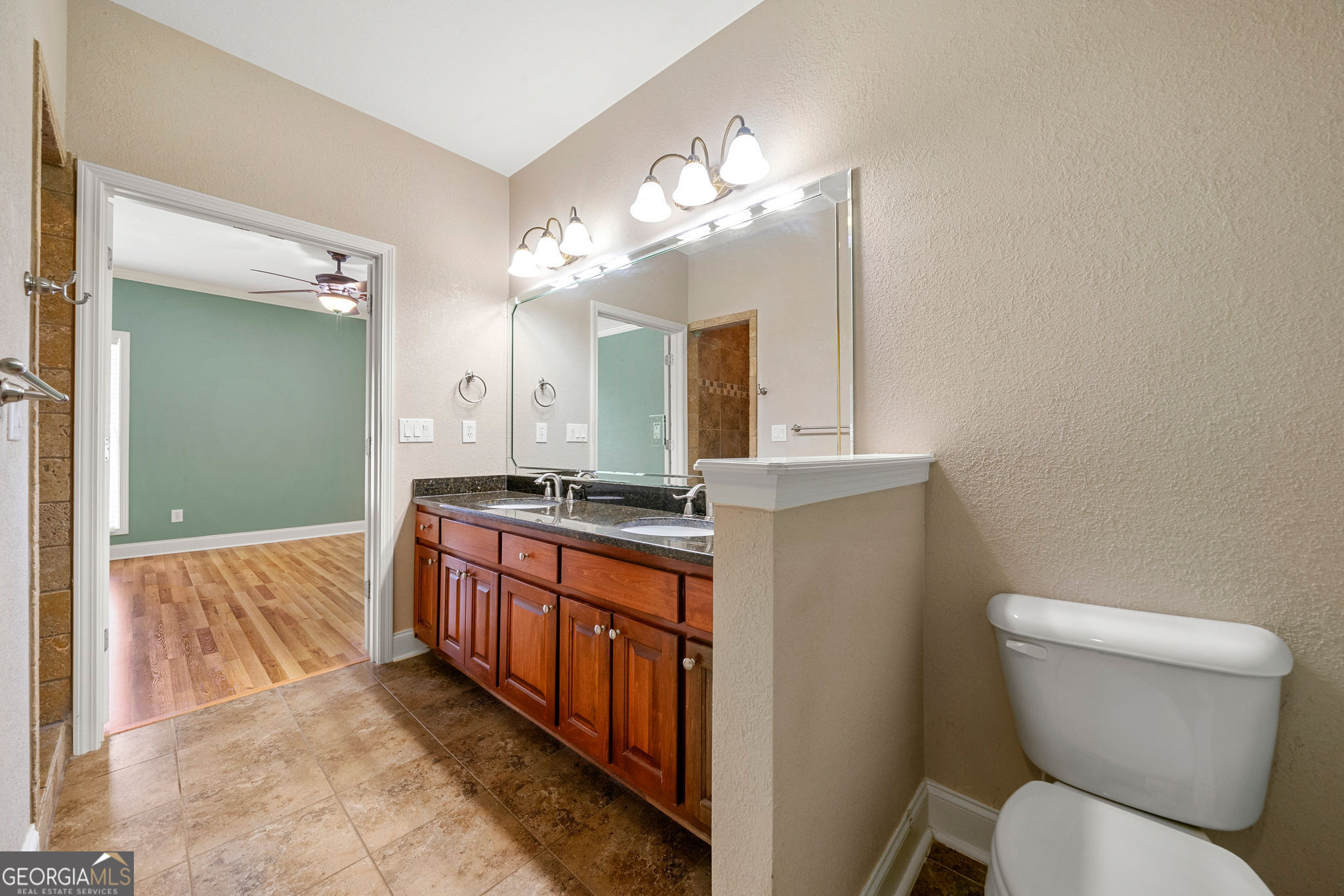 Hogansville, Georgia 30230, United States, 3 Bedrooms Bedrooms, ,3 BathroomsBathrooms,Residential,Active,20342