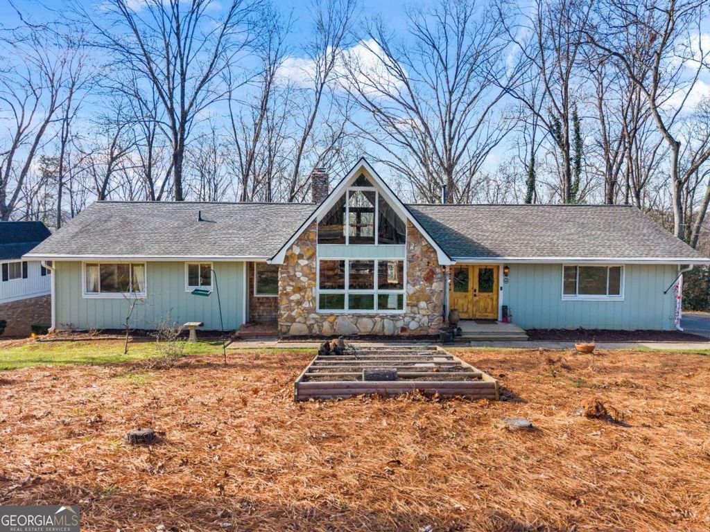 Photo of 422 Buckingham Drive, Marietta, GA 30066 (MLS # 10685303)