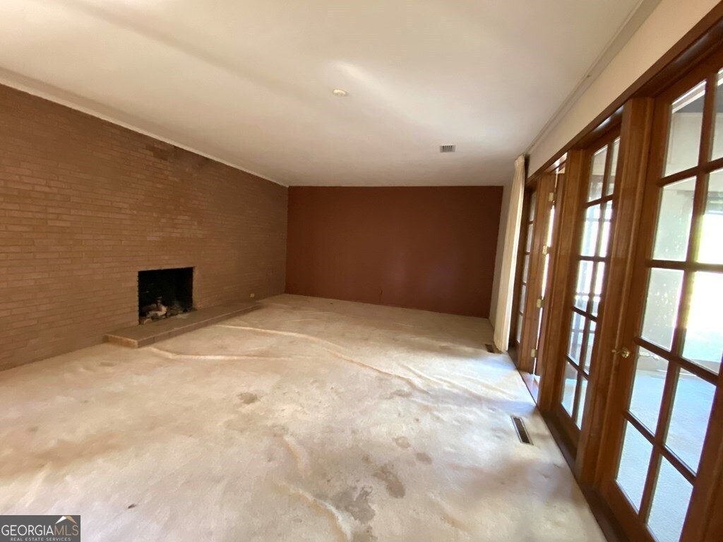 608 Pine Point Court