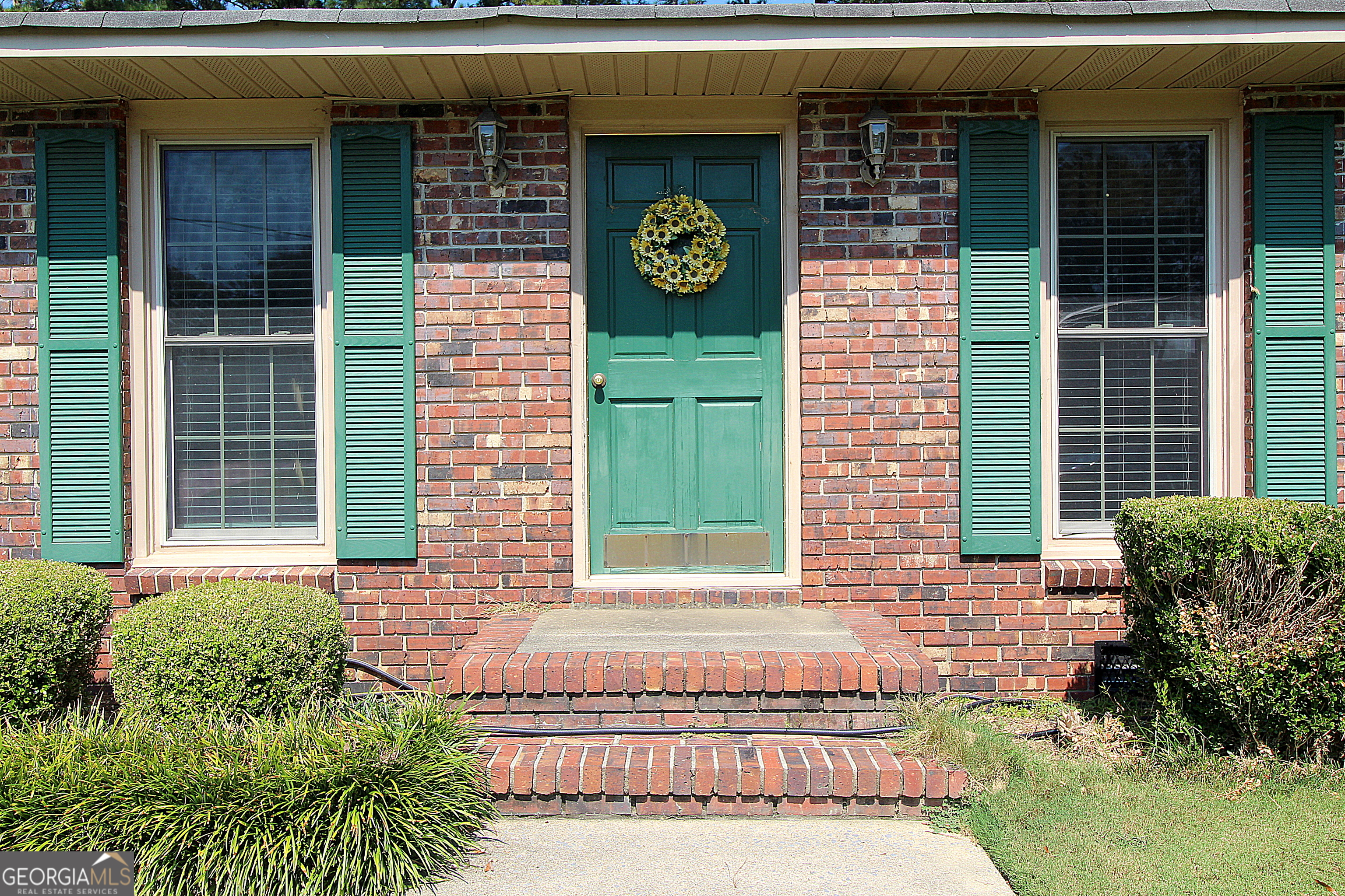 8 Ridge Haven Drive NW