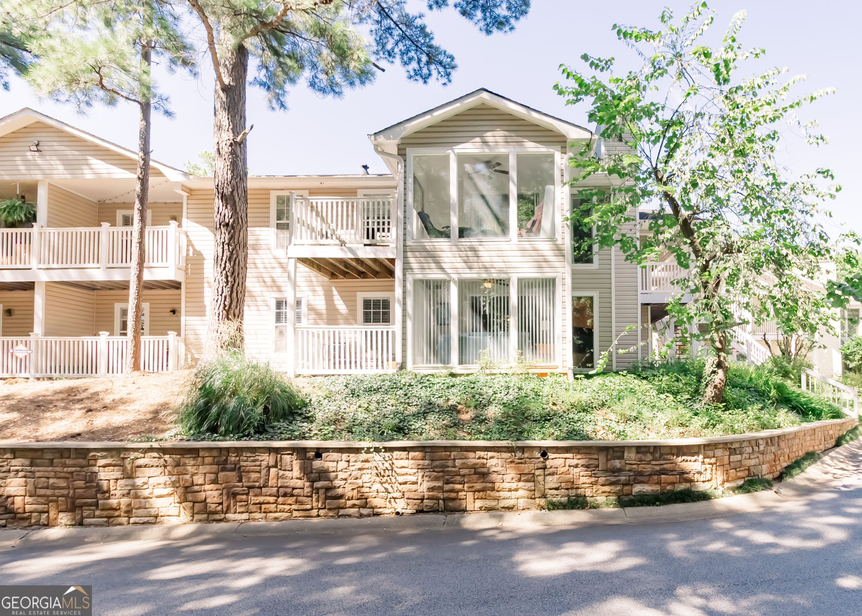 1208 AUGUSTA DR SE 1208
