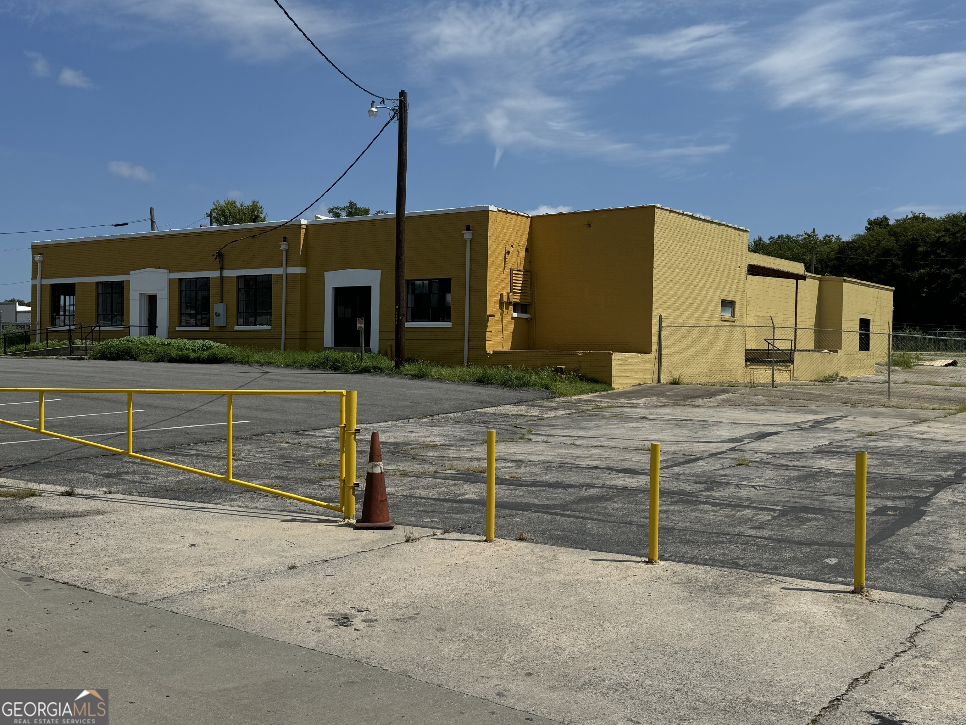 321 S Jefferson AVE