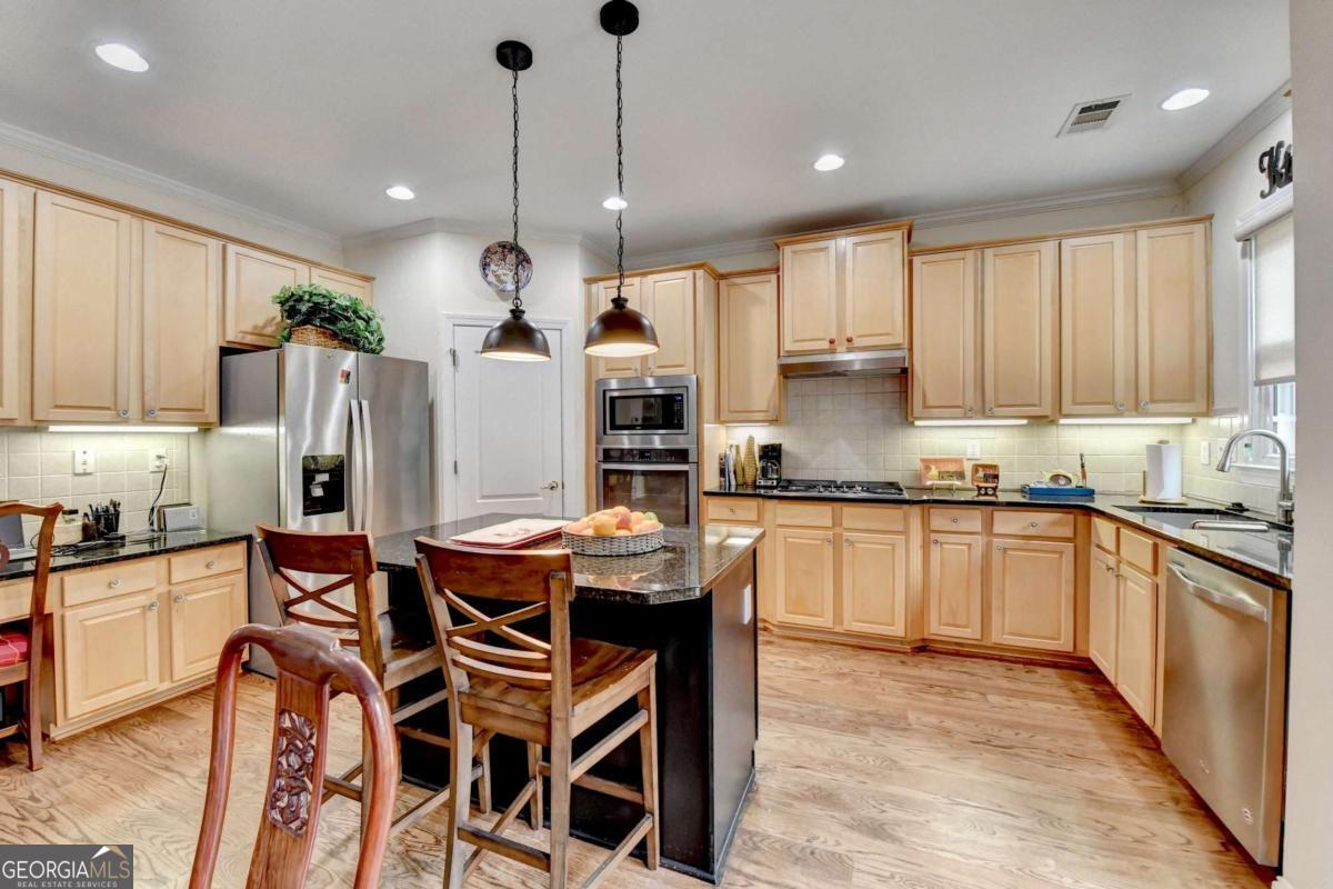 2730 Henderson Chase CT