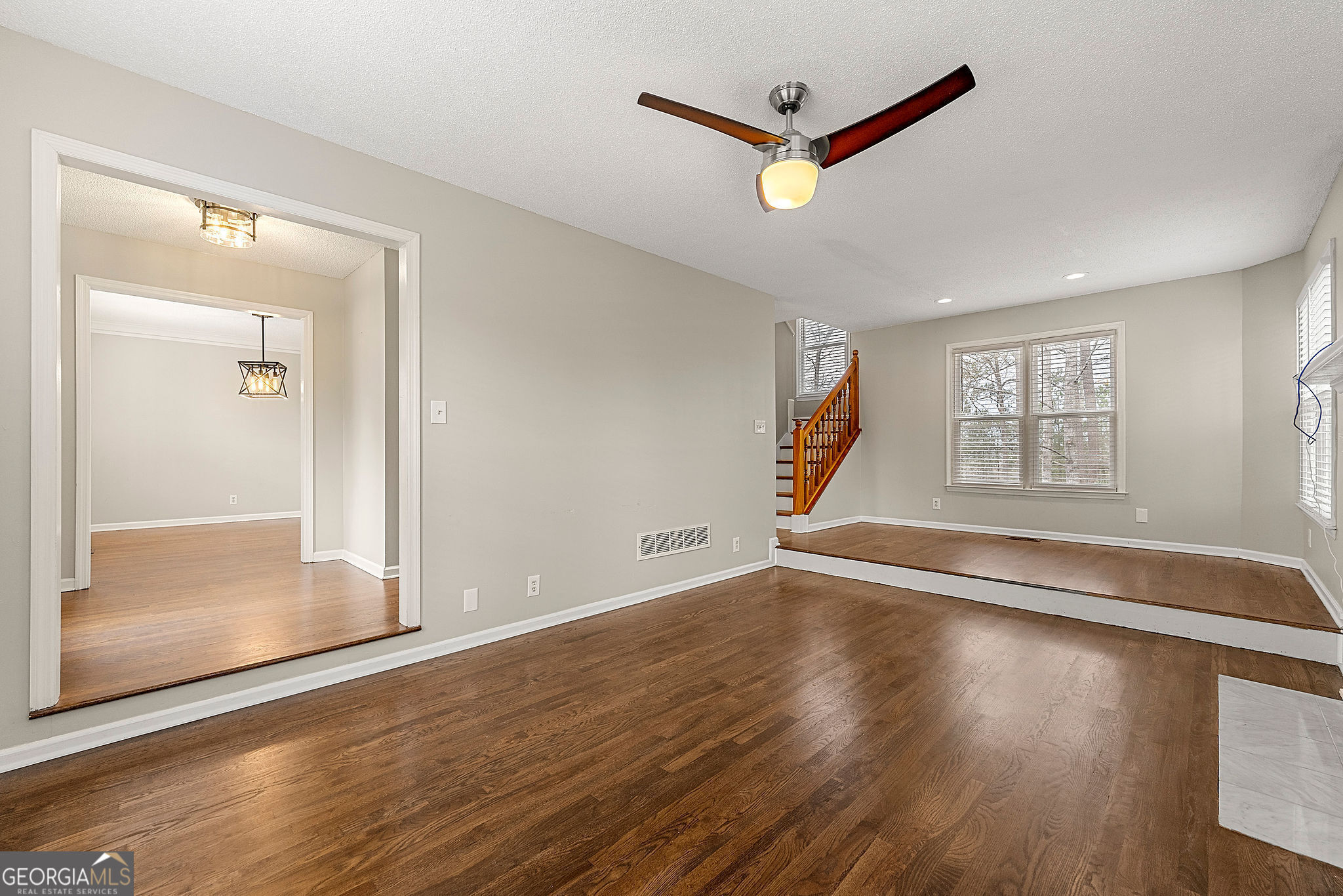 Marietta, Georgia 30066, United States, 4 Bedrooms Bedrooms, ,4 BathroomsBathrooms,Residential,Active,13643