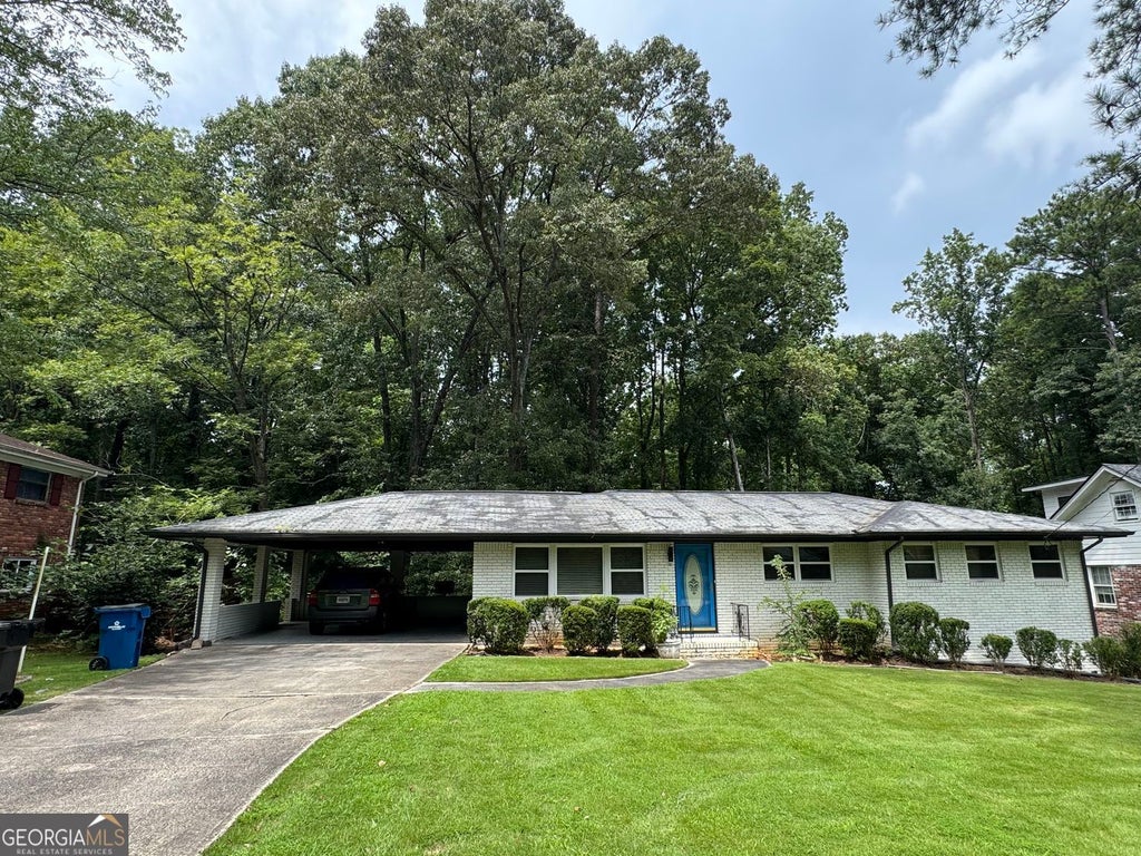 Photo of 2691 Westchester Drive, Atlanta, GA 30344 (MLS # 10821913)