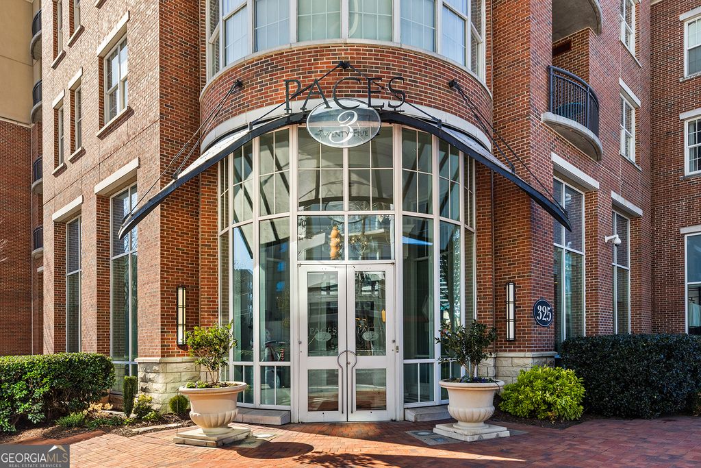 Photo of 325 E Paces Ferry Road NE #1206, Atlanta, GA 30305 (MLS # 10680240)