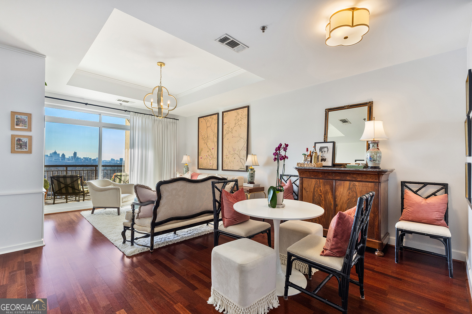 325 E Paces Ferry RD NE 1206