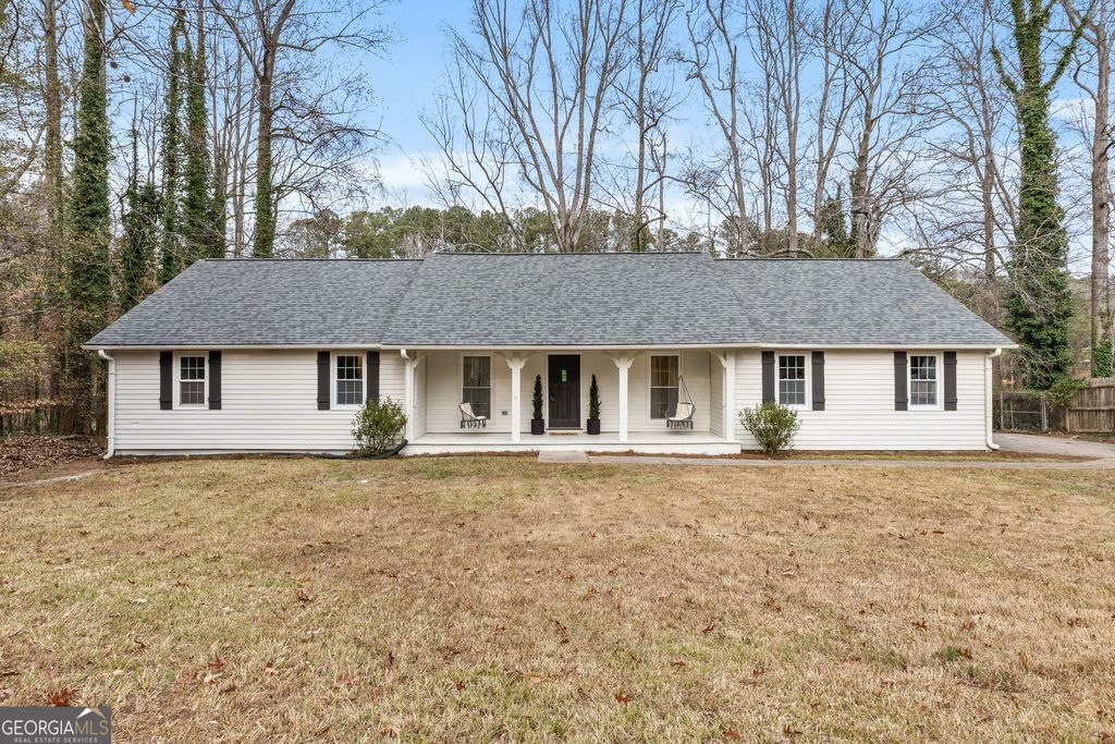 Photo of 3180 Burnt Hickory Road NW, Marietta, GA 30064 (MLS # 10656931)