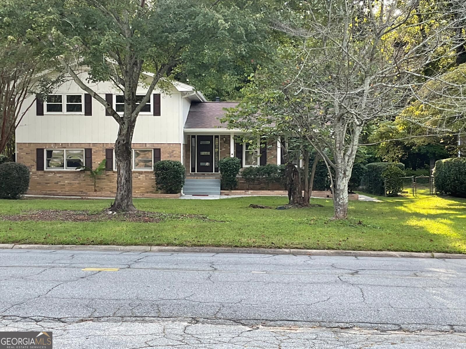 4950 Happy Hollow RD