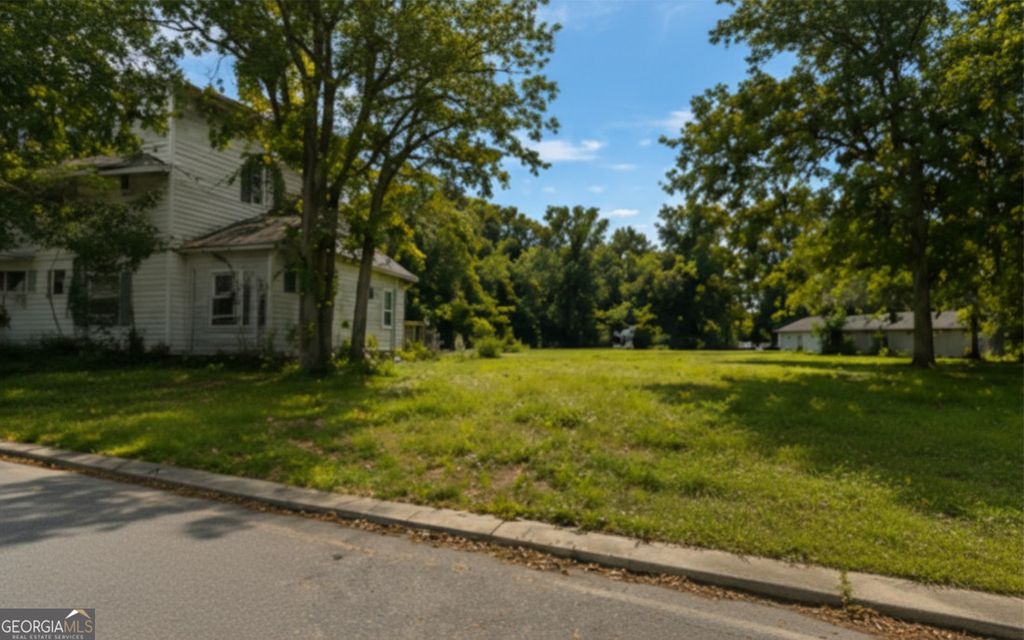 Photo of 1440 1/2 Chestnut Street, Augusta, GA 30901 (MLS # 10765907)