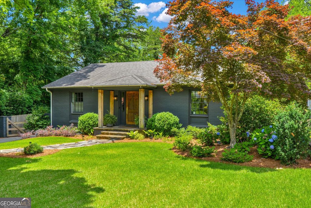 Photo of 643 Etowah Drive NE, Marietta, GA 30060 (MLS # 10785728)