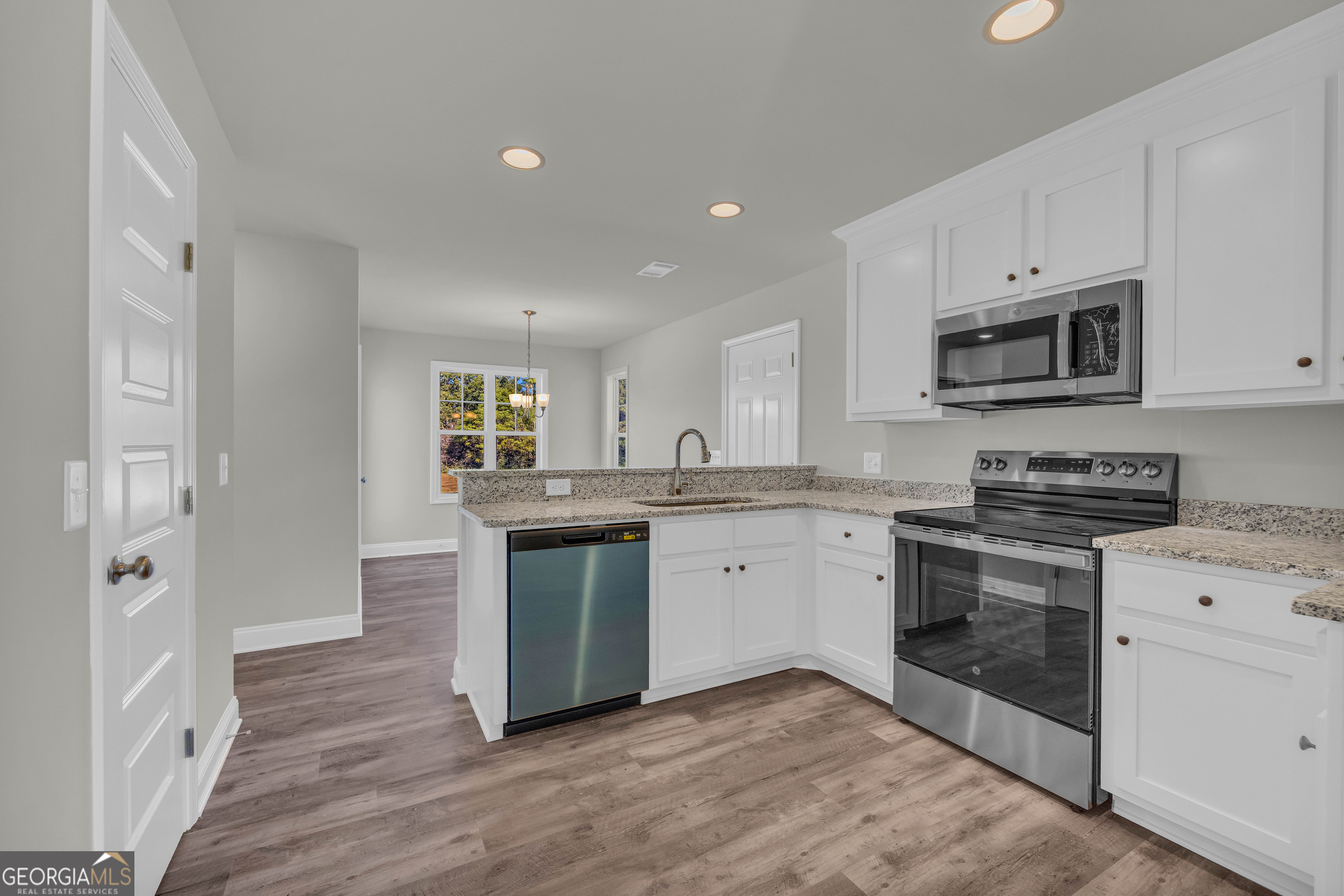 62 Sewell RD