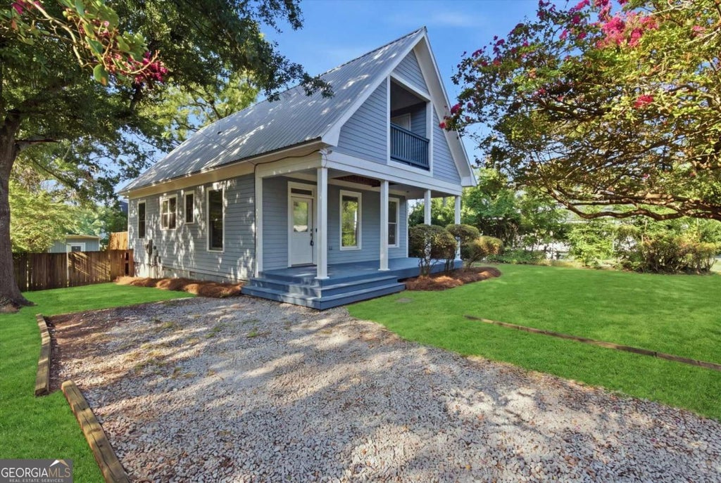 Photo of 329 Ridge Avenue, Athens, GA 30601 (MLS # 10827632)