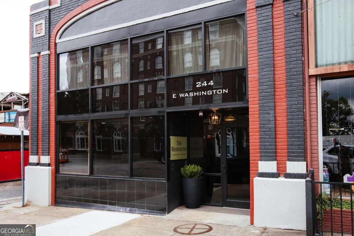244 Washington ST 250