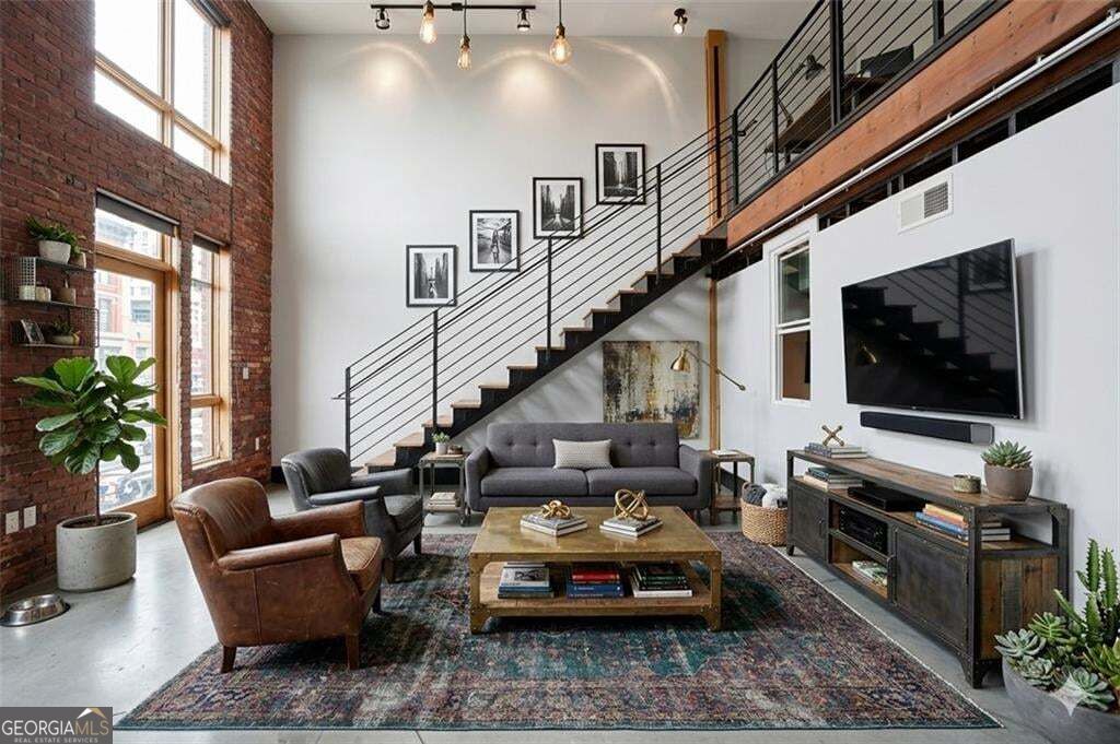 319 ATLANTA ST SE 301