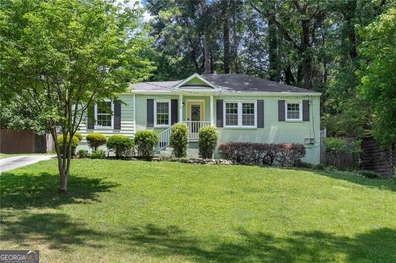 Photo of 1416 Deerwood Drive, Decatur, GA 30030 (MLS # 10819652)