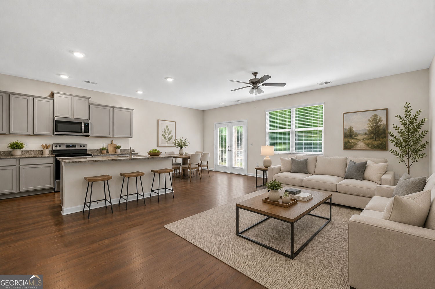 174 Hampton CIR