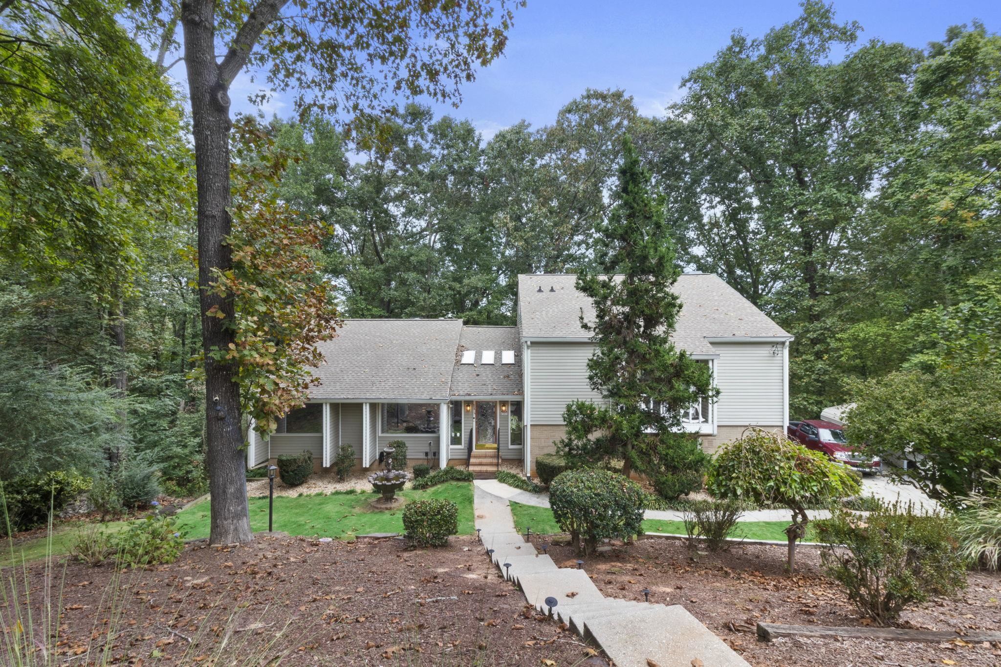 4513 Rivercliff DR