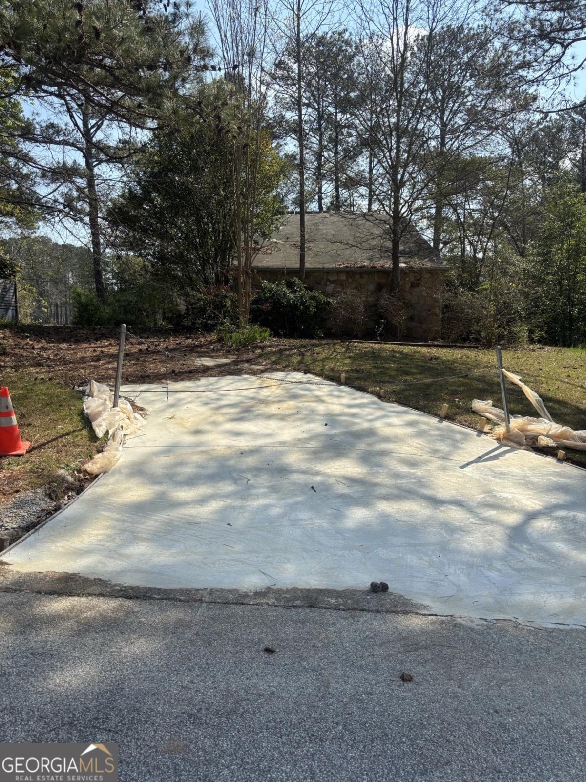 1560 Stoneleigh Hill RD