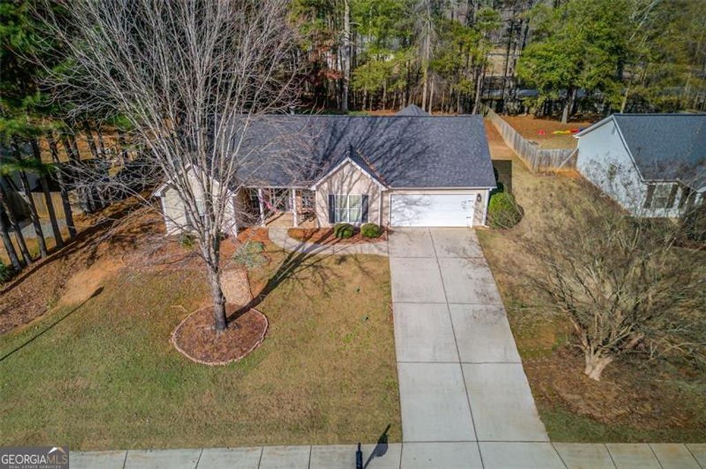 Photo of 1433 Jefferson Walk Cir, Jefferson, GA 30549 (MLS # 10655479)