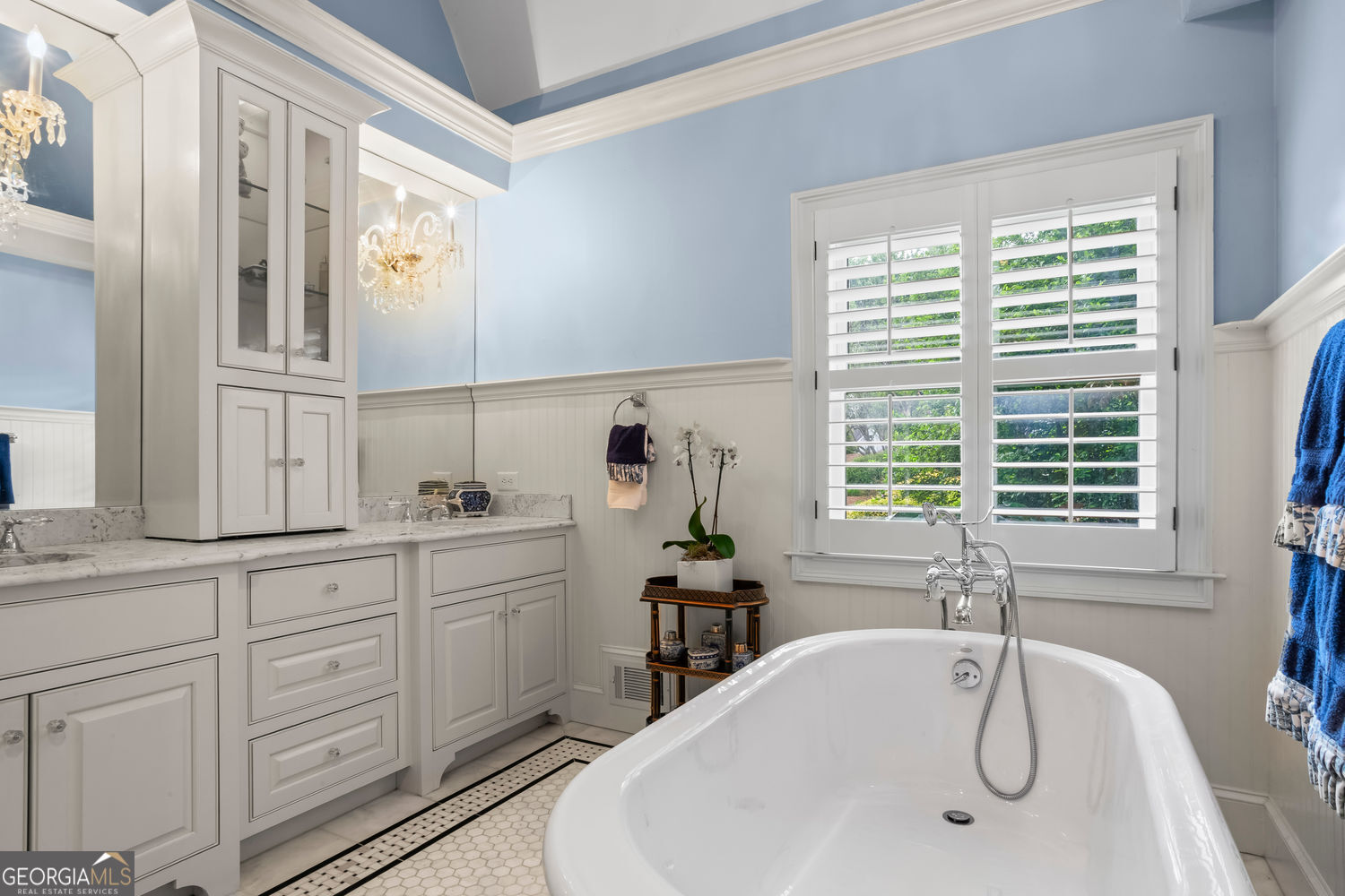 Alpharetta, Georgia 30005, United States, 3 Bedrooms Bedrooms, ,4 BathroomsBathrooms,Residential,Pending,118443