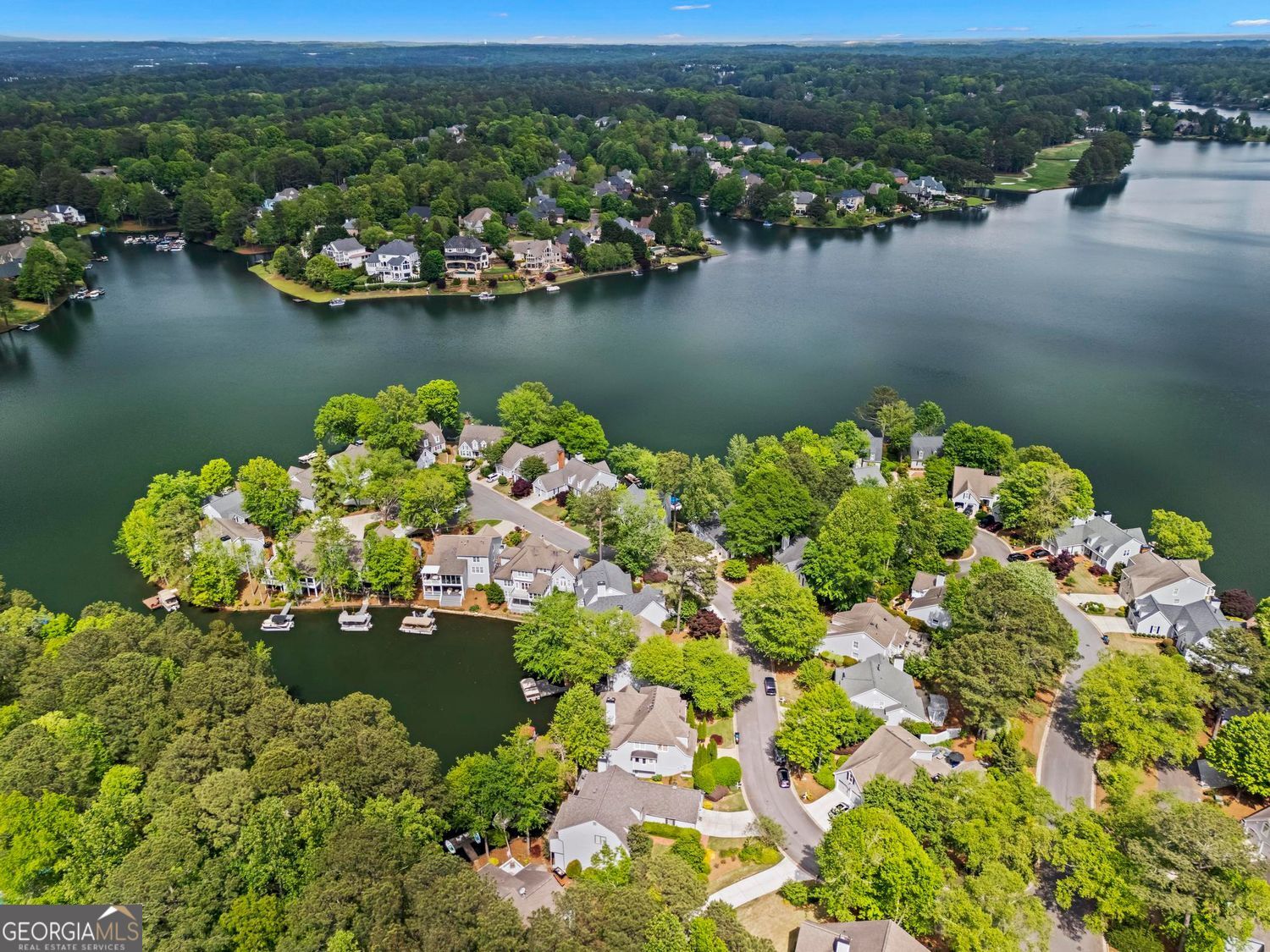 Alpharetta, Georgia 30005, United States, 3 Bedrooms Bedrooms, ,4 BathroomsBathrooms,Residential,Pending,118443