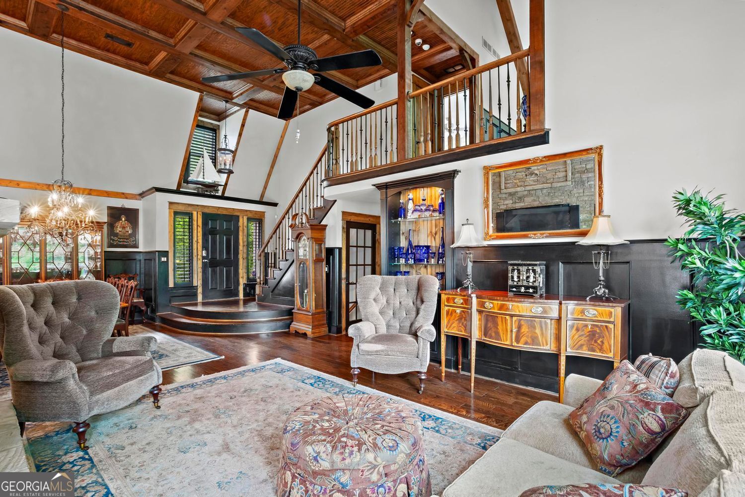 Alpharetta, Georgia 30005, United States, 3 Bedrooms Bedrooms, ,4 BathroomsBathrooms,Residential,Pending,118443