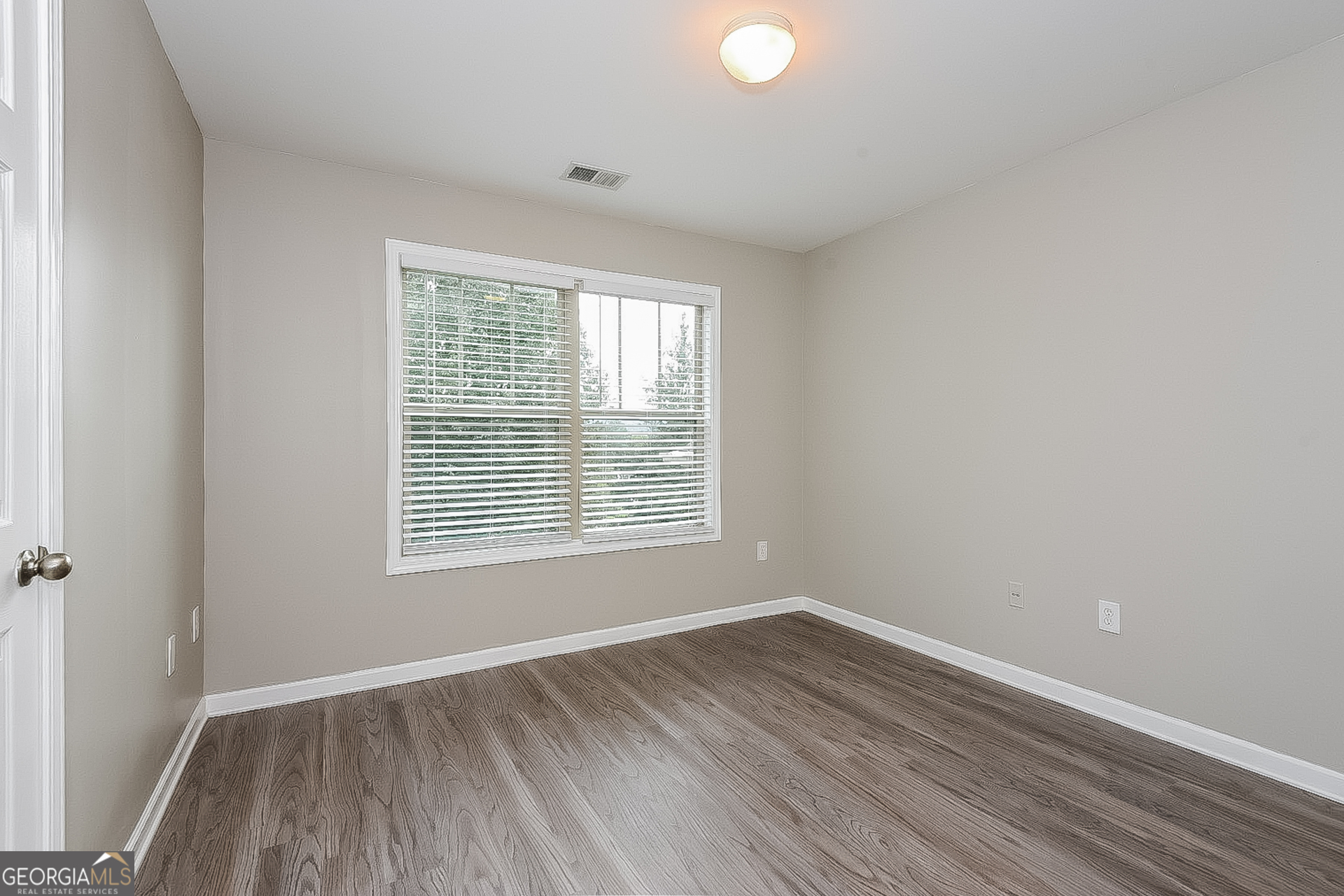 White - Residential Lease