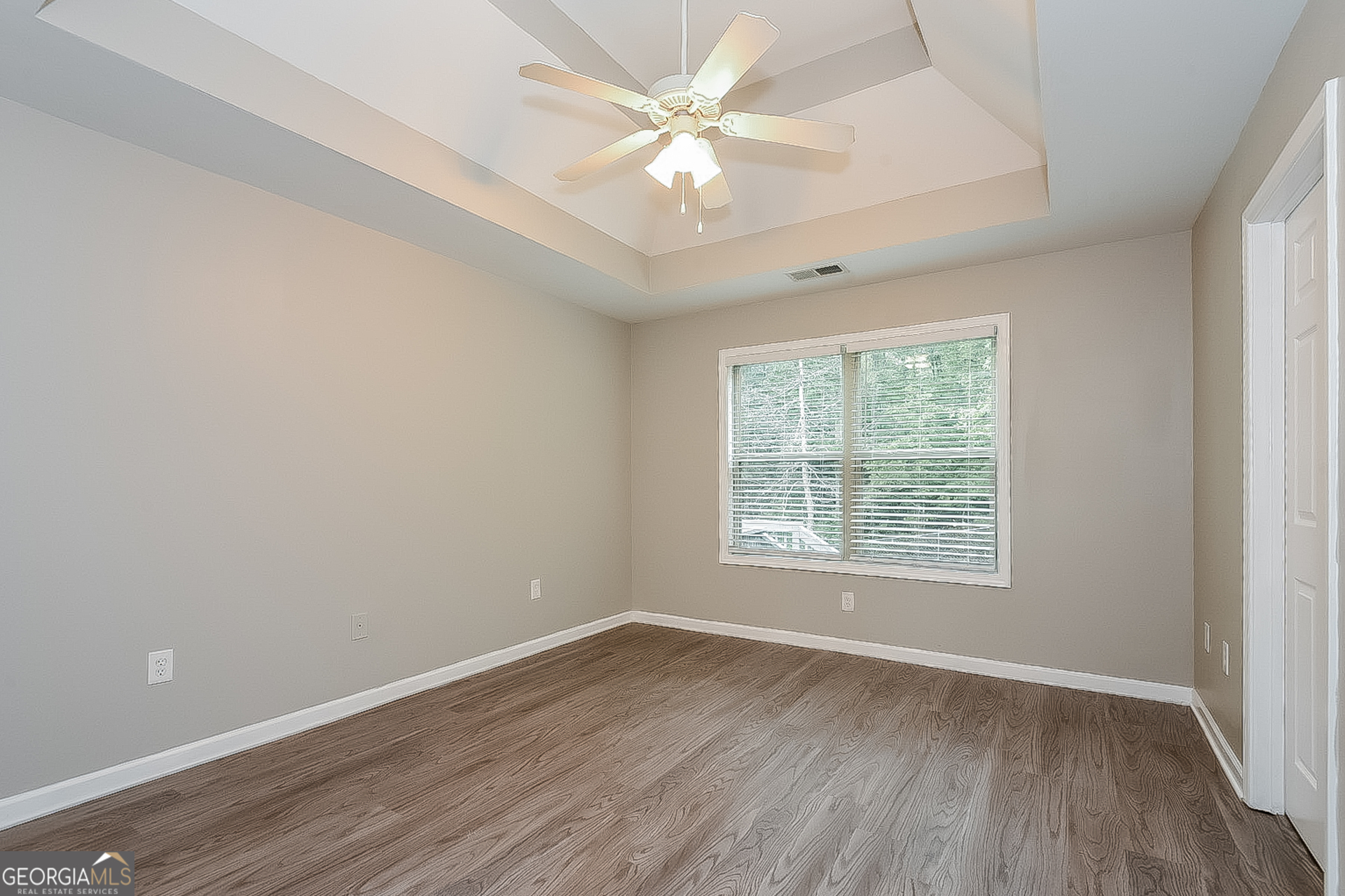 White - Residential Lease