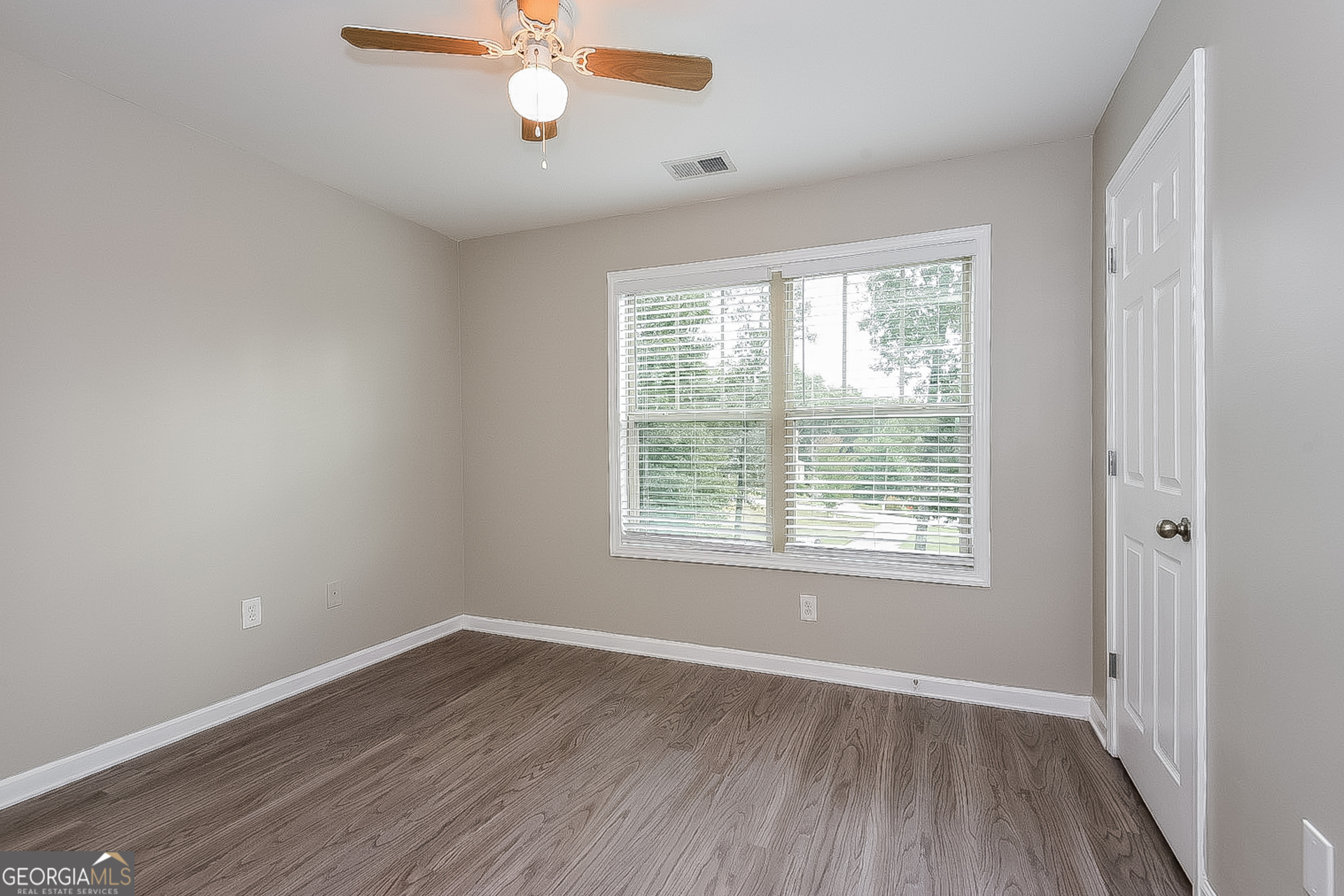 White - Residential Lease