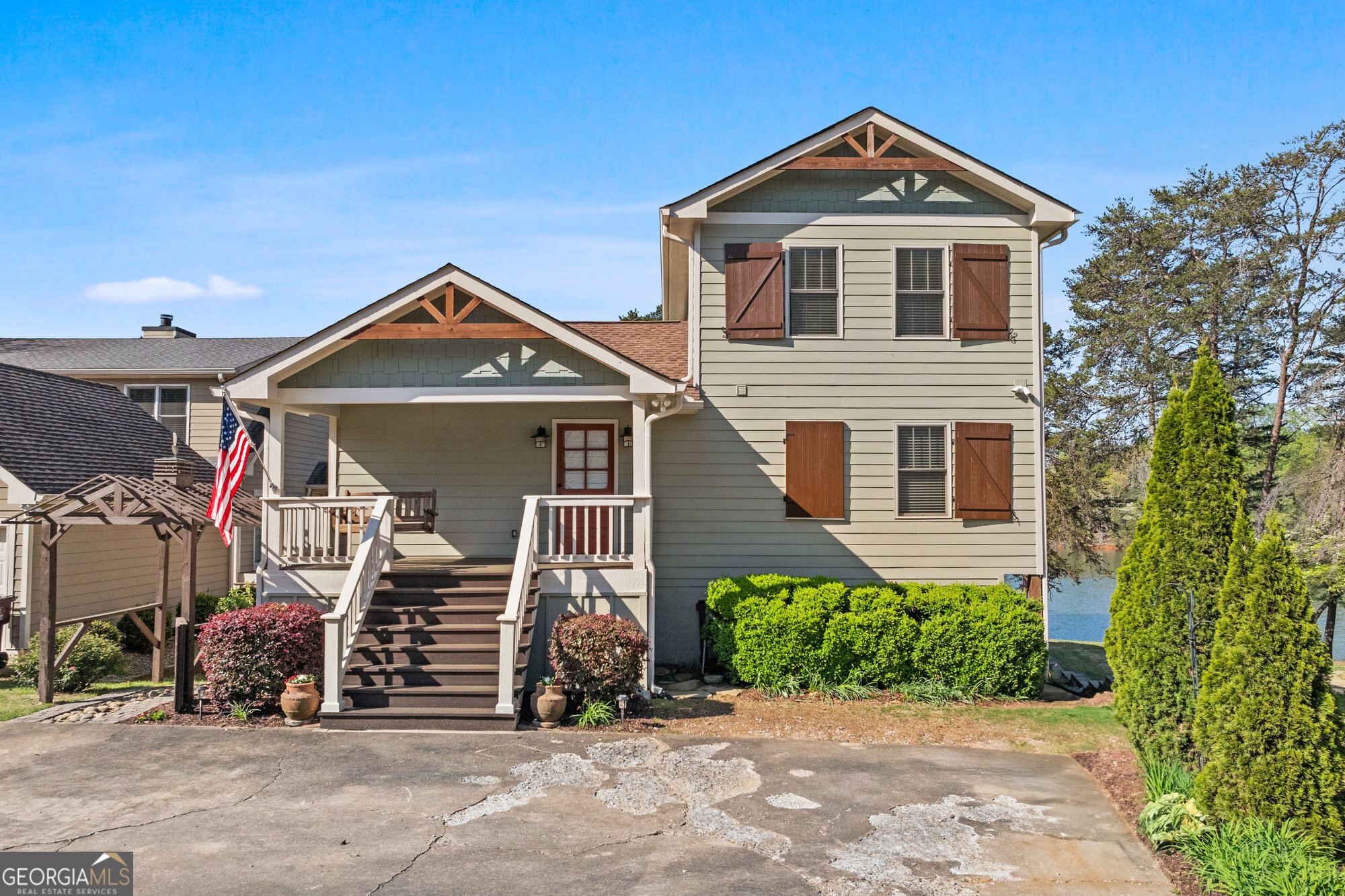 246 Overlook CIR