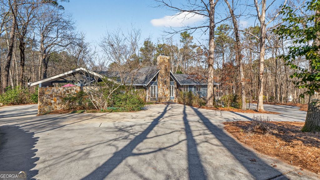 Photo of 175 Flat Creek Court, Fayetteville, GA 30214 (MLS # 10683136)