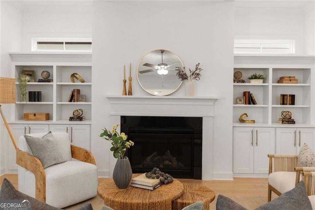 225 Scottsdale DR