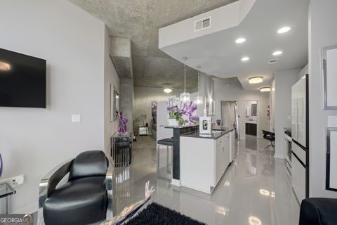 Photo of 400 W Peachtree Street NW #2914, Atlanta, GA 30308 (MLS # 10758381)