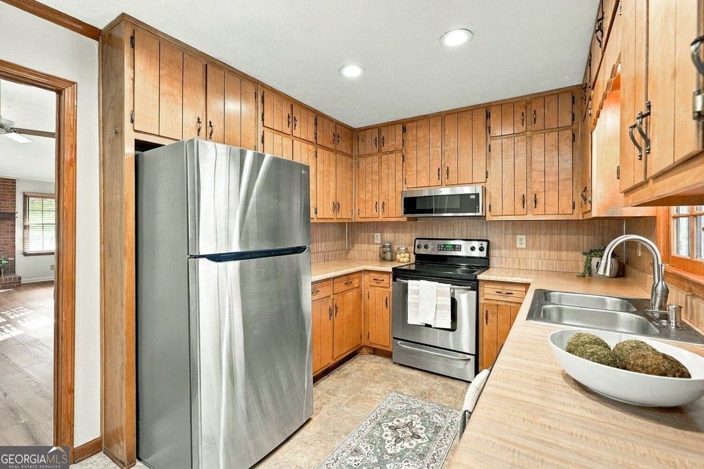 Photo of 1750 Sundale Drive, Lawrenceville, GA 30046 (MLS # 10869671)