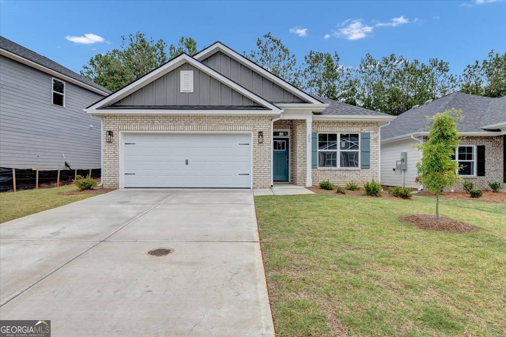 Photo of 102 Laney Drive #LOT 25, Carrollton, GA 30117 (MLS # 10817627)