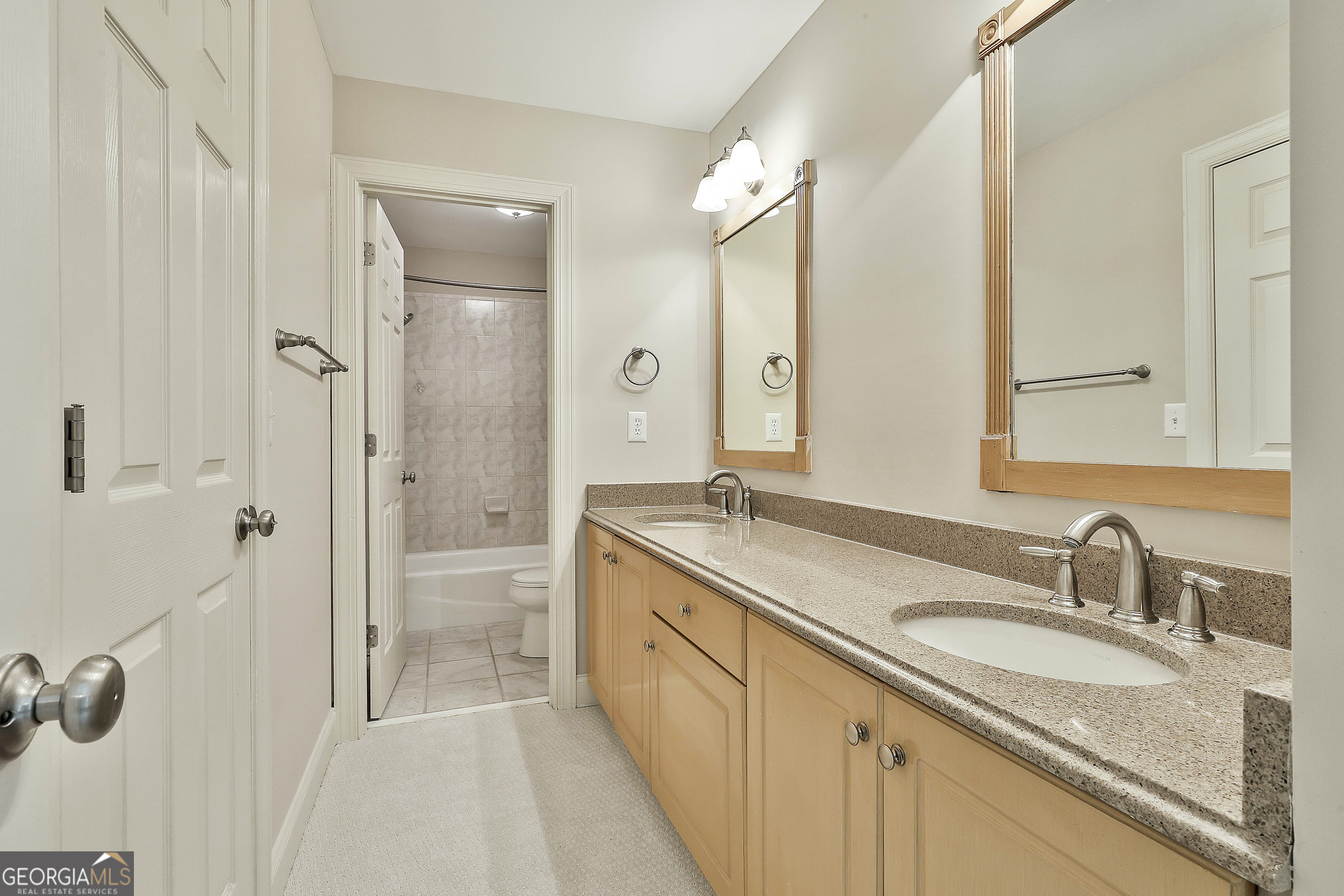 Peachtree City, Georgia 30269, United States, 6 Bedrooms Bedrooms, ,6 BathroomsBathrooms,Residential,Active,140231