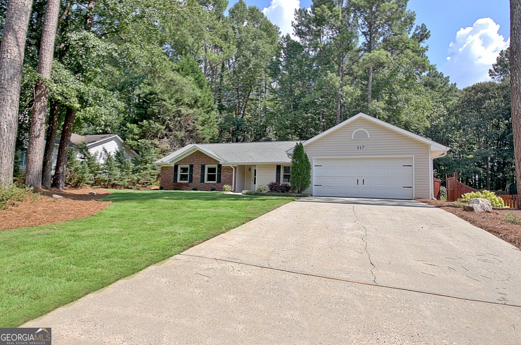 Photo of 317 Summer Place, Peachtree City, GA 30269 (MLS # 10834475)