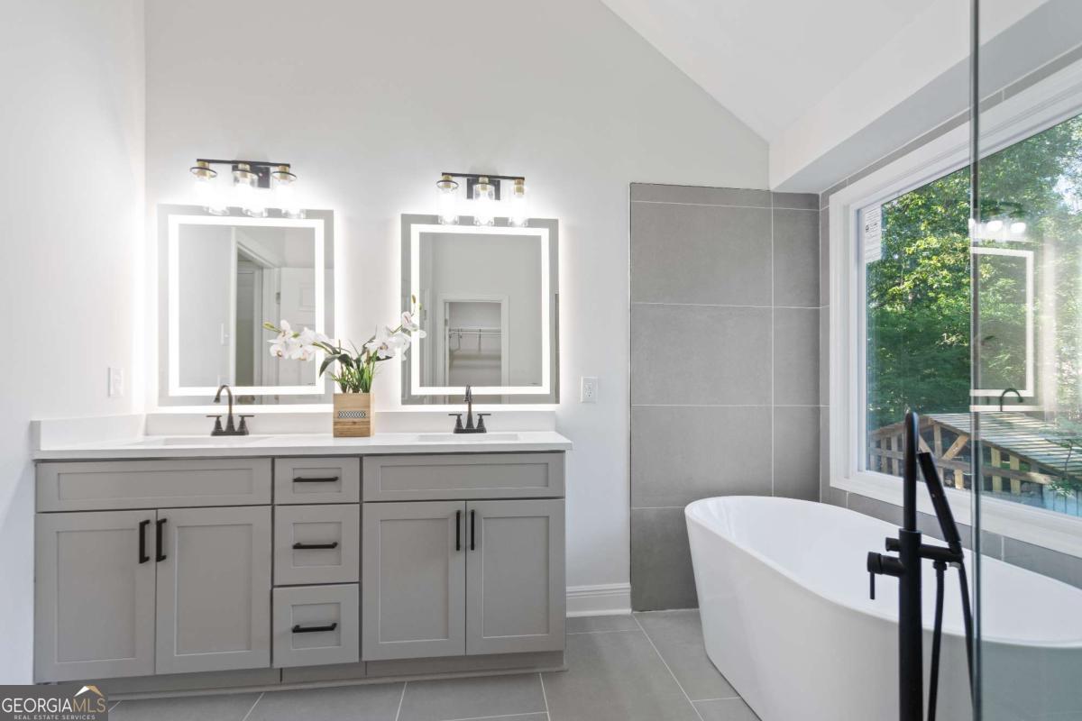 Lees Crossing - Residential