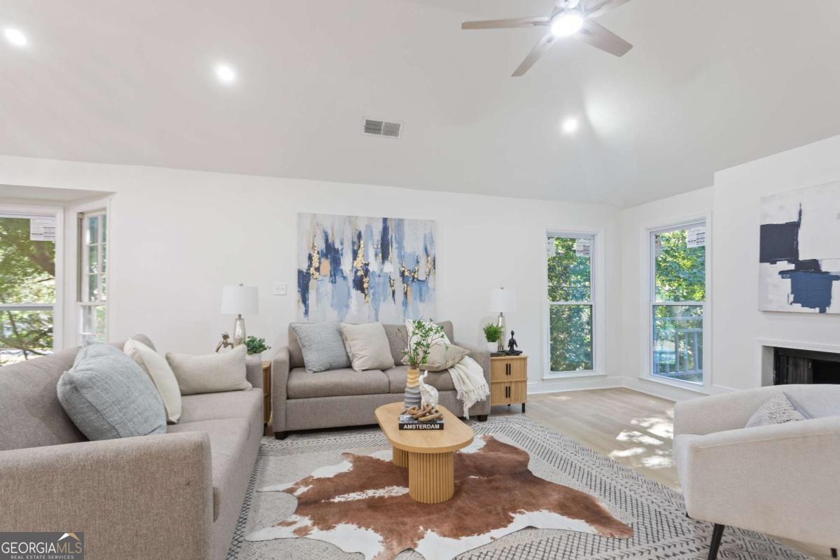 Lees Crossing - Residential