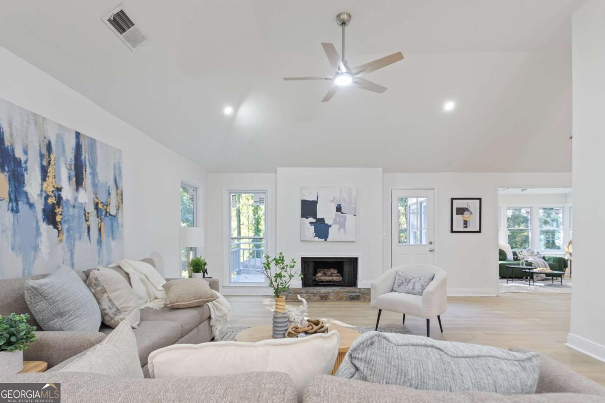 Lees Crossing - Residential