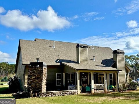 A home in Newnan