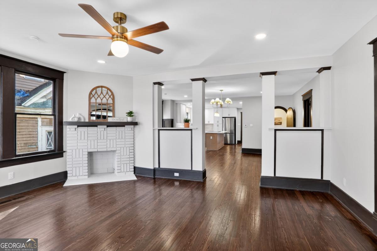 1238 Greenwich ST SW