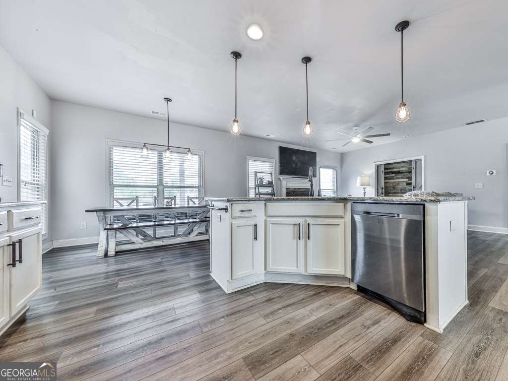 169 Oakley WAY