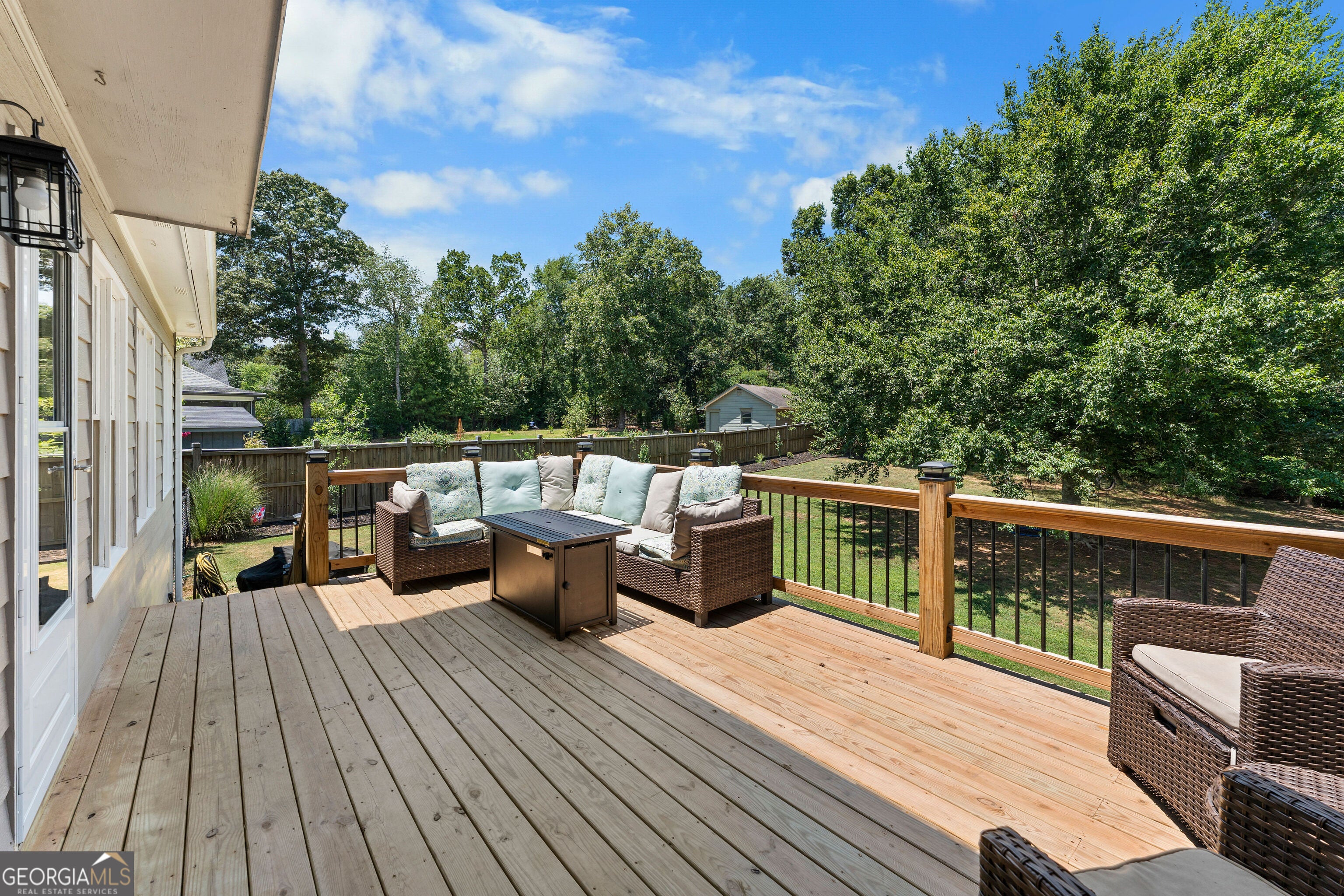 9 Topridge DR