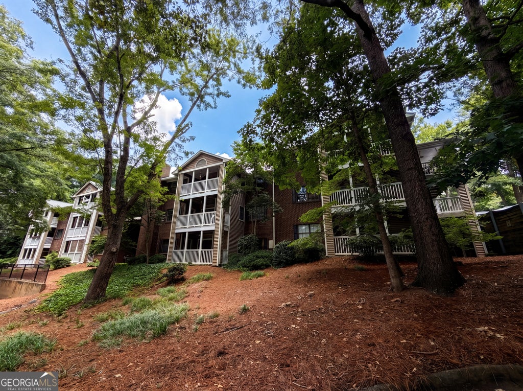 Photo of 507 Barrington Hills Drive, Atlanta, GA 30350 (MLS # 10785513)